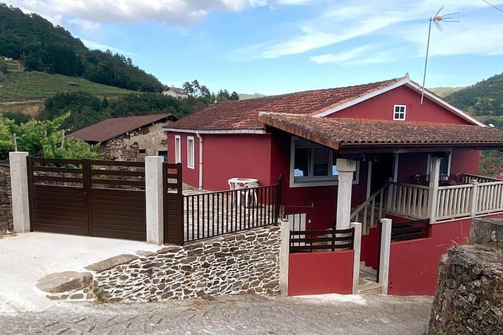 Casa Do Feligres E Da Alsira Villa Nogueira de Abaixo Eksteriør billede