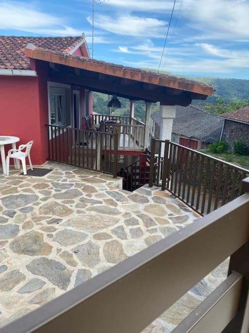 Casa Do Feligres E Da Alsira Villa Nogueira de Abaixo Eksteriør billede