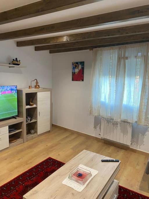 Casa Do Feligres E Da Alsira Villa Nogueira de Abaixo Eksteriør billede